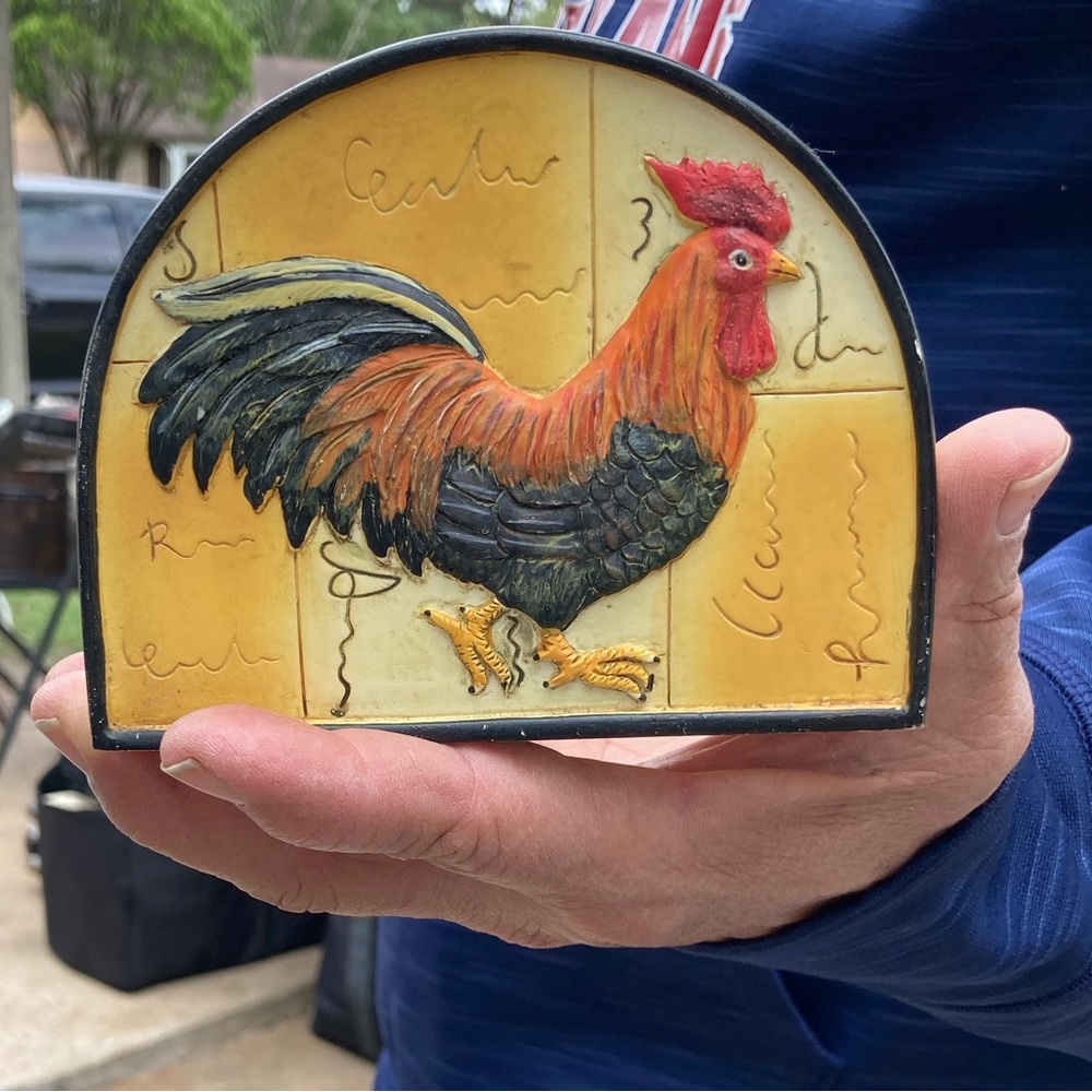 Beautiful rooster napkin holder